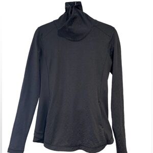 Calia by Carrie Underwood Fitted Sweatshirt - size Medium